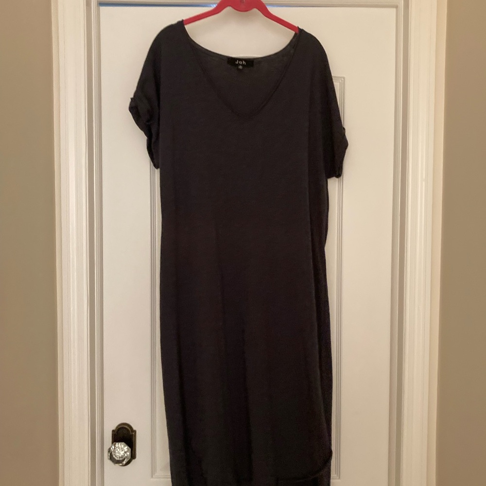 LAST CHANCE!! dress in a dark grayish blue color.High Low. XL. V neck
